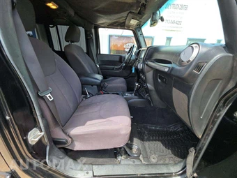 2015 Jeep Wrangler Unlimited Sport - miniatura 15