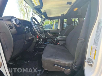 2015 Jeep Wrangler Unlimited Sport - miniatura 6