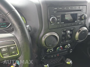 2015 Jeep Wrangler Unlimited Sport - miniatura 11