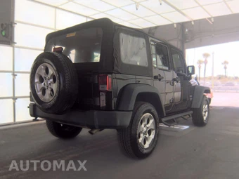 2015 Jeep Wrangler Unlimited Sport - miniatura 4