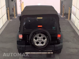2015 Jeep Wrangler Unlimited Sport - miniatura 5
