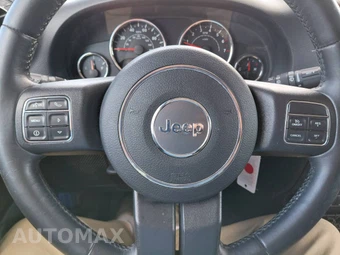 2015 Jeep Wrangler Unlimited Sport - miniatura 18