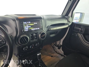 2015 Jeep Wrangler Unlimited Sport - miniatura 11
