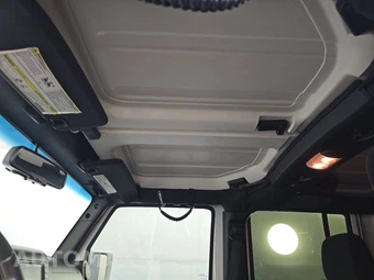 2015 Jeep Wrangler Unlimited Sport - miniatura 17