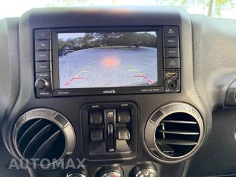 2015 Jeep Wrangler Unlimited Sport - miniatura 12