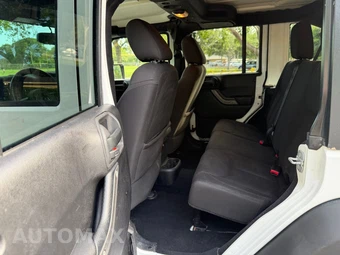 2015 Jeep Wrangler Unlimited Sport - miniatura 13