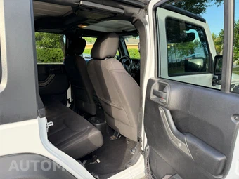 2015 Jeep Wrangler Unlimited Sport - miniatura 15