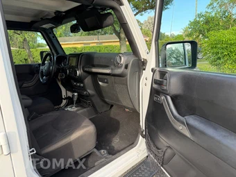 2015 Jeep Wrangler Unlimited Sport - miniatura 16