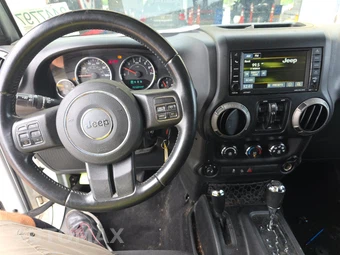 2015 Jeep Wrangler Unlimited Sport - miniatura 11
