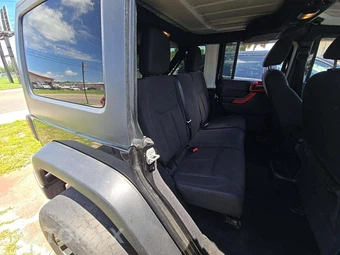 2015 Jeep Wrangler Unlimited Sport - miniatura 16