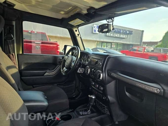 2015 Jeep Wrangler Unlimited Sport - miniatura 10
