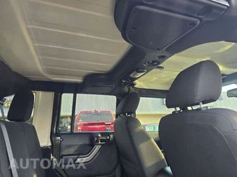 2015 Jeep Wrangler Unlimited Sport - miniatura 12