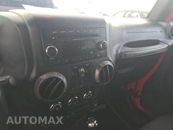 2015 Jeep Wrangler Unlimited Sport - miniatura 11