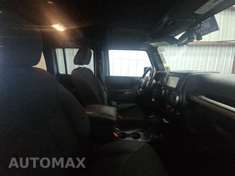 2015 Jeep Wrangler Unlimited Sport - miniatura 8