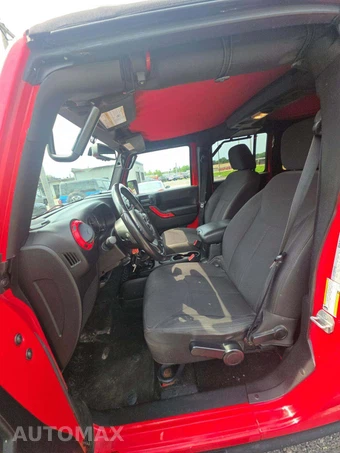 2015 Jeep Wrangler Unlimited Sport - miniatura 3