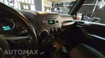 2015 Jeep Wrangler Unlimited Sport - miniatura 11