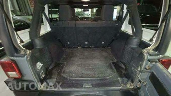 2015 Jeep Wrangler Unlimited Sport - miniatura 15
