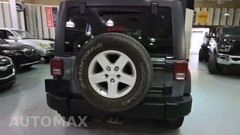 2015 Jeep Wrangler Unlimited Sport - miniatura 4