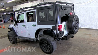 2015 Jeep Wrangler Unlimited Willys Wheeler Edition - miniatura 6