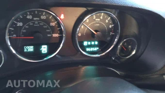 2015 Jeep Wrangler Unlimited Willys Wheeler Edition - miniatura 19