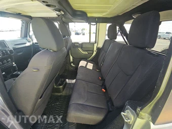 2015 Jeep Wrangler Unlimited Willys Wheeler Edition - miniatura 13