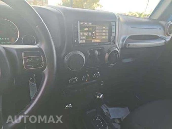 2015 Jeep Wrangler Willys Wheeler Edition - miniatura 10