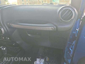 2015 Jeep Wrangler Willys Wheeler Edition - miniatura 19