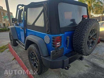2015 Jeep Wrangler Willys Wheeler Edition - miniatura 2