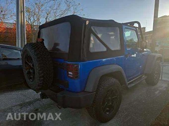 2015 Jeep Wrangler Willys Wheeler Edition - miniatura 3