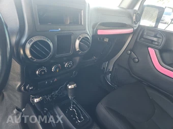 2015 Jeep Wrangler Willys Wheeler Edition - miniatura 11