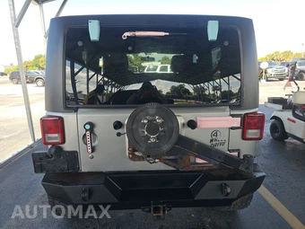 2015 Jeep Wrangler Willys Wheeler Edition - miniatura 5