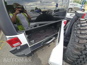 2015 Jeep Wrangler Willys Wheeler Edition - miniatura 14