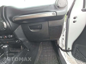 2015 Jeep Wrangler Willys Wheeler Edition - miniatura 19