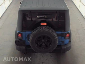2015 Jeep Wrangler Willys Wheeler Edition - miniatura 5