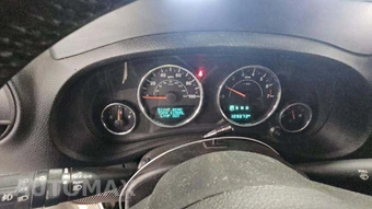 2015 Jeep Wrangler Willys Wheeler Edition - miniatura 17