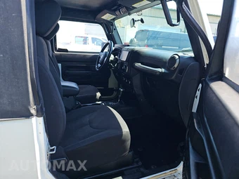 2015 Jeep Wrangler Willys Wheeler Edition - miniatura 8