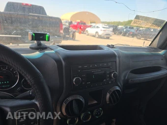 2015 Jeep Wrangler Willys Wheeler Edition - miniatura 11