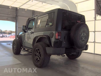2015 Jeep Wrangler Willys Wheeler Edition - miniatura 6