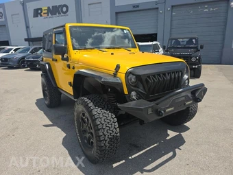 2015 Jeep Wrangler Willys Wheeler Edition - miniatura 3