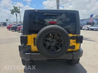 2015 Jeep Wrangler Willys Wheeler Edition - miniatura 5
