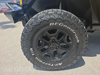 2015 Jeep Wrangler Willys Wheeler Edition - miniatura 8