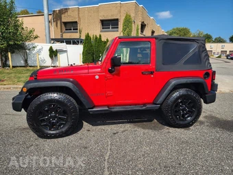 2015 Jeep Wrangler Willys Wheeler Edition - miniatura 2