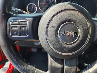 2015 Jeep Wrangler Willys Wheeler Edition - miniatura 41