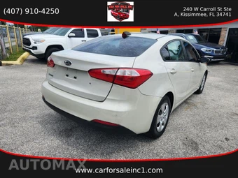 2015 Kia Forte LX Sedan - miniatura 5
