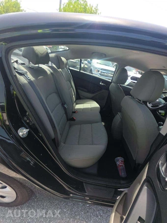 2015 Kia Forte LX Sedan – miniatura 13