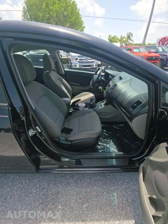 2015 Kia Forte LX Sedan – miniatura 15