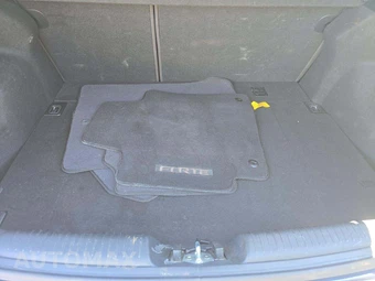 2015 Kia Forte5 SX Hatchback – miniatura 11