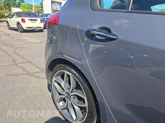 2015 Kia Forte5 SX Hatchback – miniatura 25