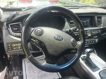 2015 Kia K900 Premium – miniatura 10