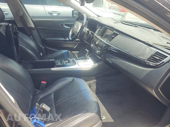 2015 Kia K900 Premium – miniatura 8